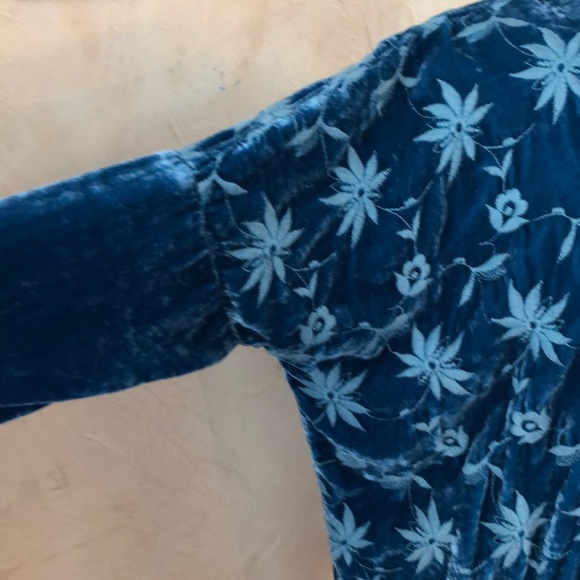 Johnny Was Velvet Tunic Size Small